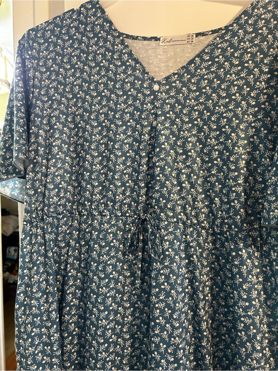 Dresses & Skirts - Blue Floral Tiered Dress
